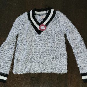 Brand new women's sweater